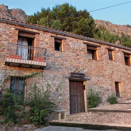 בית הארחה Cabañas del Castillo 	Alma De Villuercas מראה חיצוני תמונה