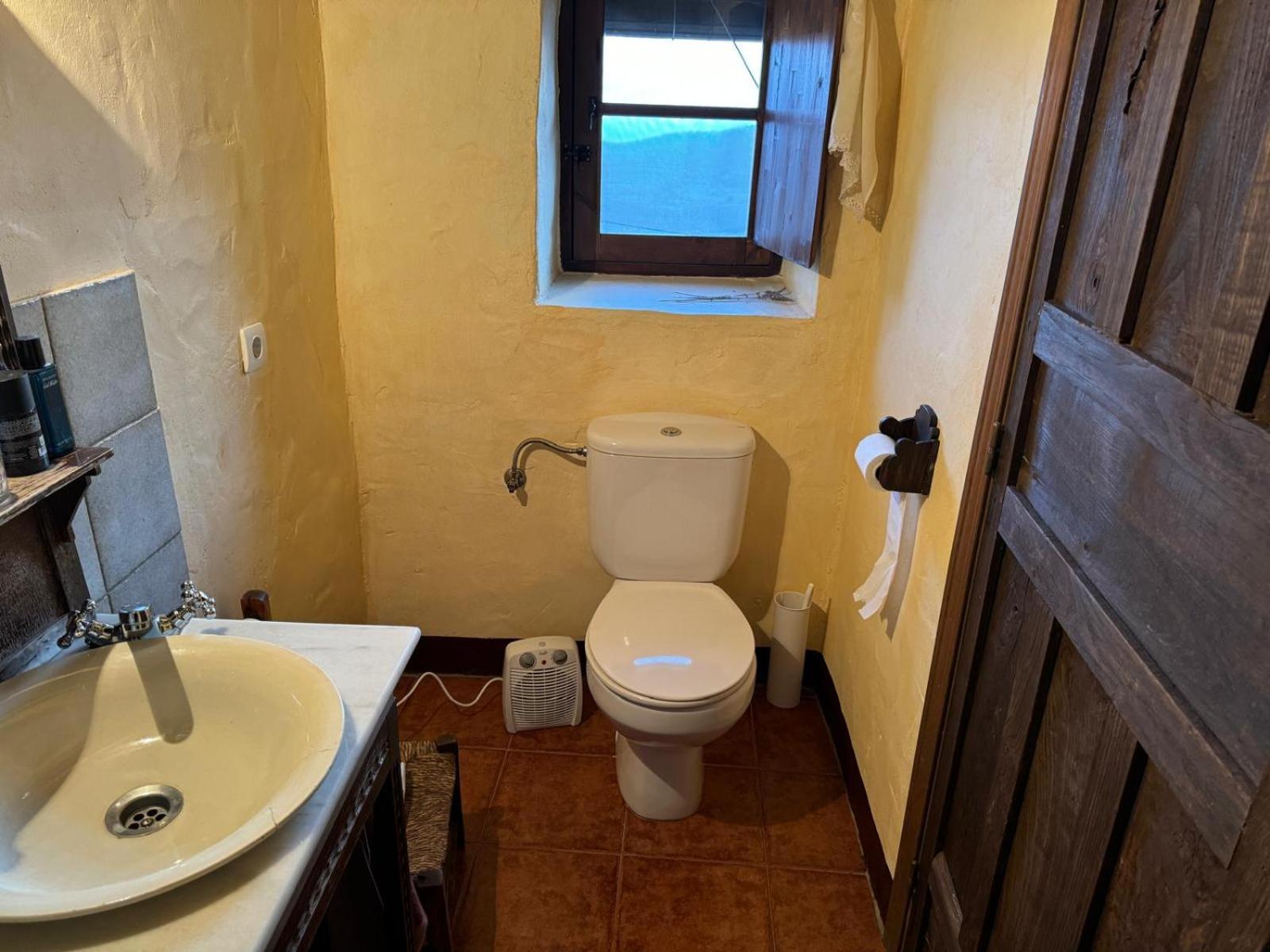 בית הארחה Cabañas del Castillo 	Alma De Villuercas מראה חיצוני תמונה
